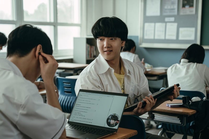 배우 이효제가 글로벌 시청자들에게 확실한 눈도장을 찍었다./사진제공=넷플릭스 '기리고'