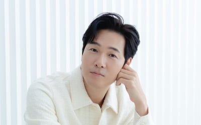 [공식] 아이유♥변우석 '대군부인', 새 전환점 맞는다…도승지 등판, 공승연과 호흡