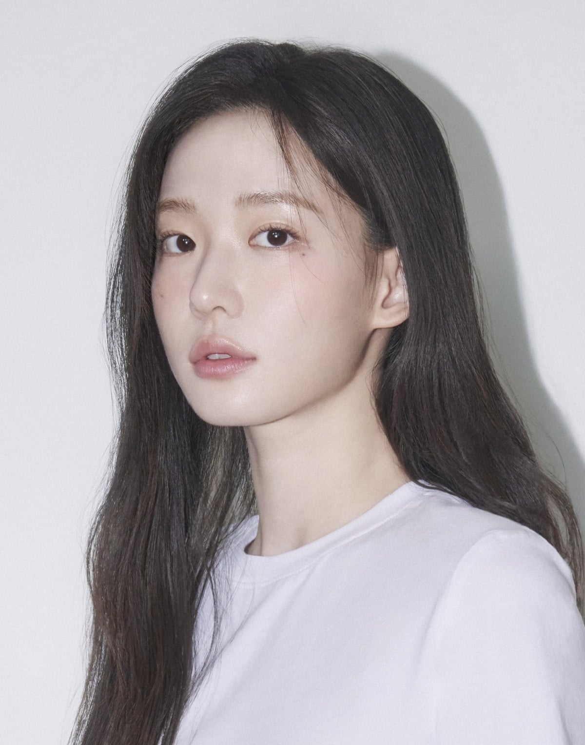 윤지가 넷플릭스 시리즈 '원더풀스'에서 색다른 연기 변신을 선보인다./사진제공=넷플릭스