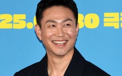 오정세, 비운의 발라드 가수로 변신하더니…"노래 듣고 헛웃음 나왔다" ('와일드 씽')