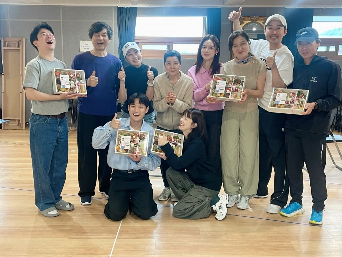 배우 서준영이 팬들의 깜짝 선물에 감사를 전했다. / 사진제공=티앤아이컬쳐스
