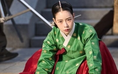임지연, 촬영장서 기강 잡았다…단역 배우들 제압, 지켜보던 주연도 황당 ('멋진신세계')