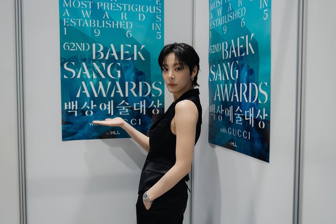 설인아, '여배우 틀' 완전히 깼다…드레스 벗어던지고 아이돌급 '잘생쁨' 자랑