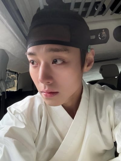 '단종 오빠' 박지훈, 천만배우·백상 2관왕 달성하더니...'왕사남' 비하인드 컷 대거 공개