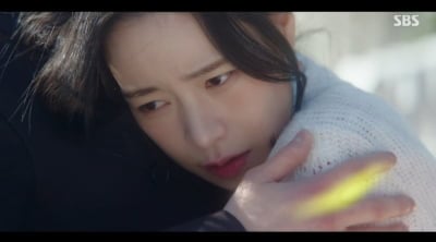 임지연, 변우석♥아이유에 도전장 냈다…시청률 '5.4%'로 상승 기류  ('신세계')