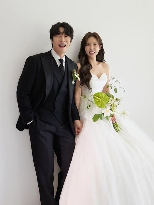 신지♥문원, 결혼 8일 신혼부부인데…“이혼은 신속하게” 변호사 조언 시끌