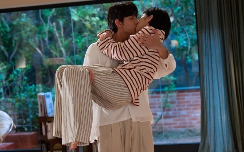 '유미의 세포들 시즌3' 김고은과 김재원의 커플 스틸이 공개됐다. / 사진제공=티빙