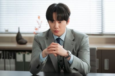 이준영, 정은지와 ♥로맨스 이어 깜짝 소식 알렸다…'신입사원' 대기업 입사→인턴 생활 시작