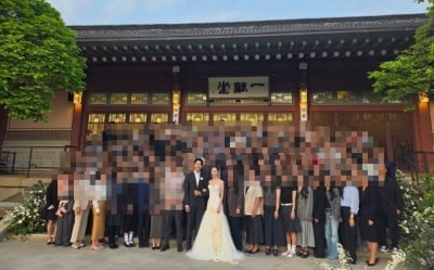 송세라♥박정진, 李 대통령 장남 결혼한 곳서 백년가약…'러브캐처2' 부부 탄생