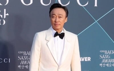 이성민 '무례 발언' 도마 위…'풍향고2'로 쌓고 '백상'서 깎은 민심 [TEN피플]