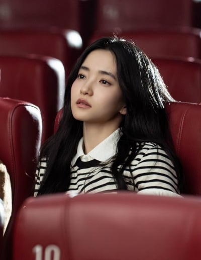 손석구 손잡은 김태리, 명예 심사위원 1년 만에 깜짝 소식 전했다…관객 모드 변신 ('미쟝센')