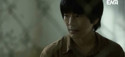 '허수아비', 또 일냈다…정문성의 살인 폭주, '취사병' 박지훈 꺾고 '최고 8.2%'