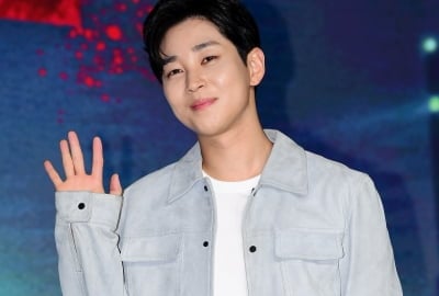 딘딘, 16년 만에 한국 떠났다…학창 시절 보낸 캐나다 行 "낯설 줄 알았는데" ('어서와')