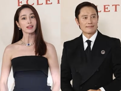 '이민정♥' 이병헌, 하트 포즈 요청에 "왜요"…같은 행사장서 따로 등장