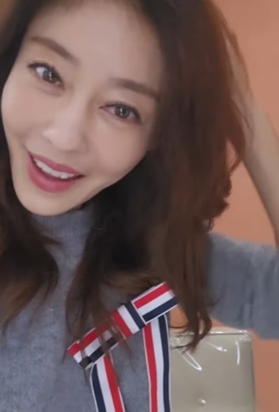 쥬얼리 출신 이지현, 벌써 43세라니…새치 커버 고백했다