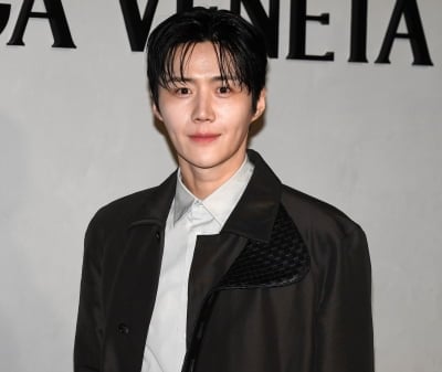 '탈세 의혹' 김선호 복귀 예능인데…'봉주르 빵집', 힐링도 재미도 애매하네 [TEN스타필드]