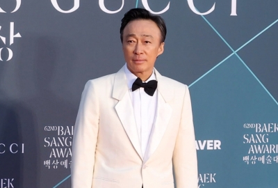 이성민, "속으로 욕했다" 발언 파장…백상 무례 논란 8일째