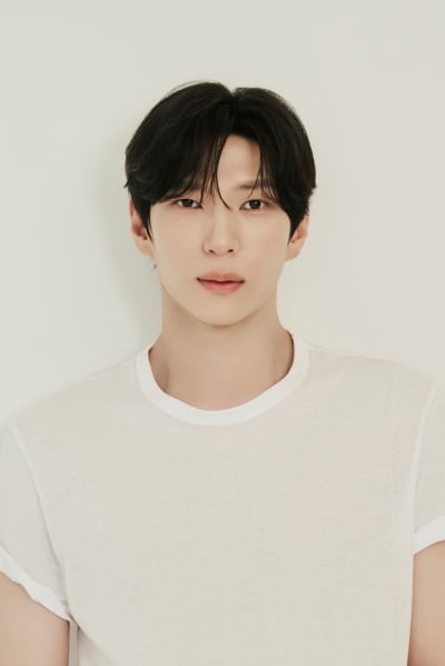 [공식] '35세' 빅스 정택운, 새 출발 소식 알렸다…서예지와 뜻깊은 인연 "든든한 동행 이어갈 것"
