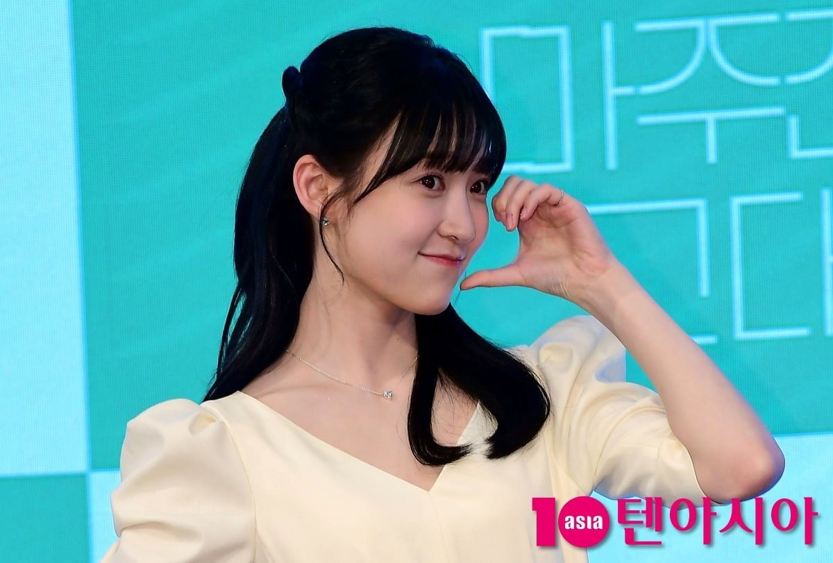 배우 서지혜가 공식 행사에서 포즈를 취하고 있다. / 사진제공=텐아시아DB