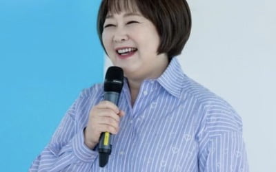 '60세' 이금희, 건강 악화로 병원 찾았는데 '묵언 권고' 받았다…19년 이어온 라디오 활동 비상