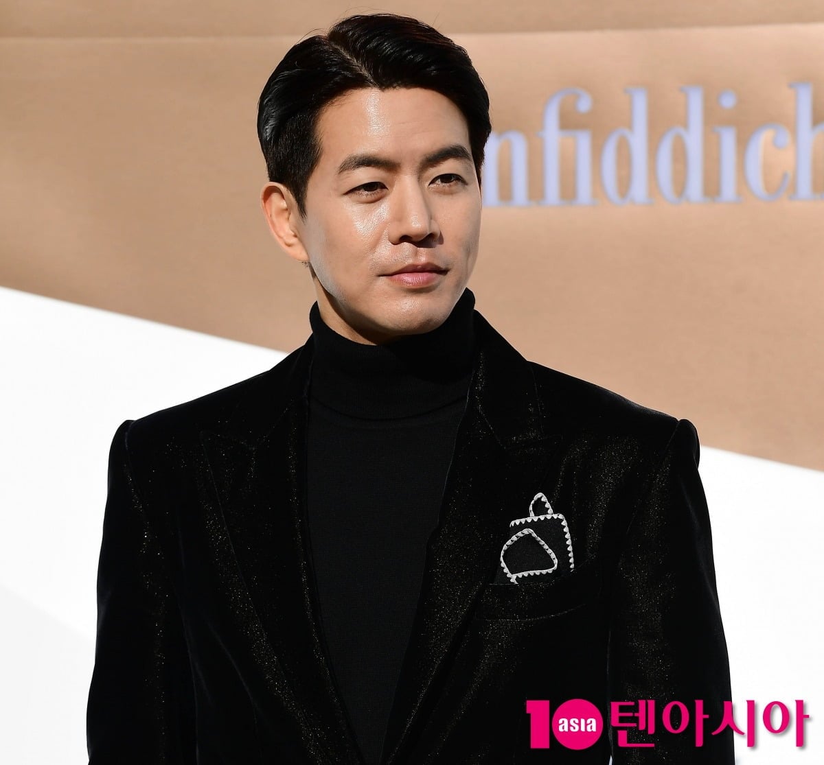 이상윤이 SBS 새 예능 '법륜로드 : 스님과 손님'에 출연, 인도로 떠난다. / 사진=텐아시아DB