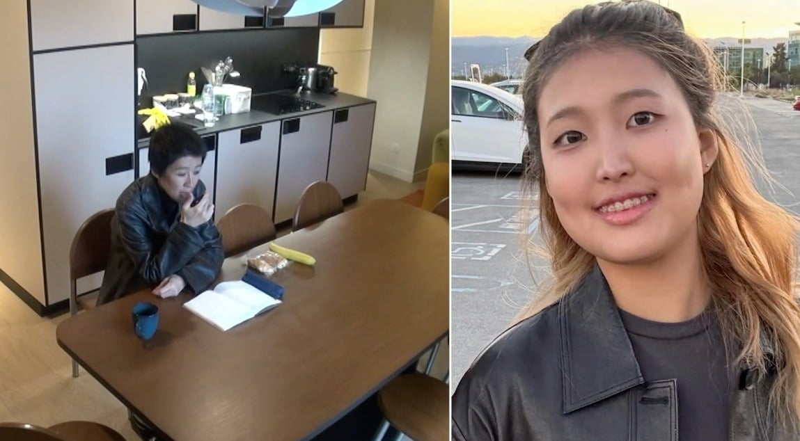 홍진경이 딸 라엘과 통화한다./사진제공=MBC
