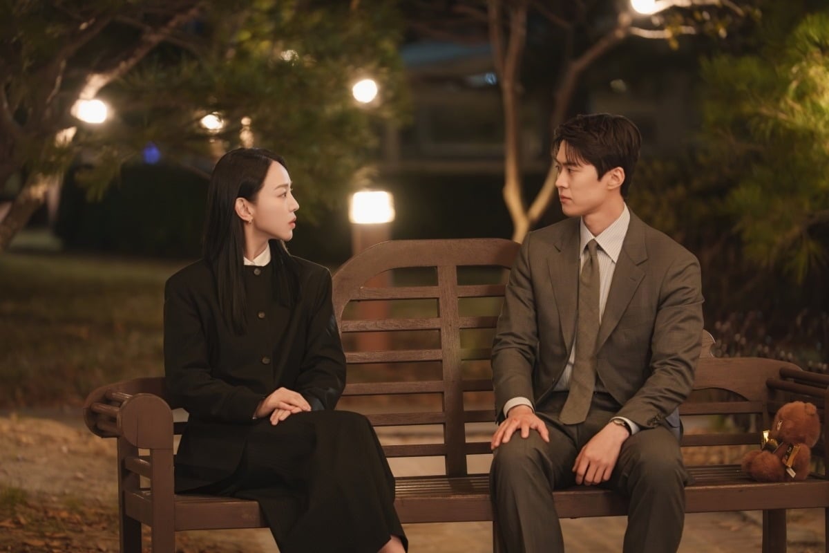 '은밀한 감사' 신혜선과 공명의 로맨스가 예상치 못한 국면에 접어든다. / 사진제공=tvN