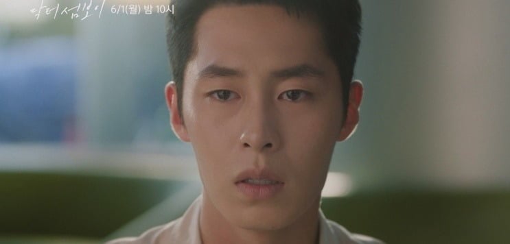 '닥터 섬보이'가 유쾌한 웃음과 따뜻한 공감을 앞세워 시청자들을 찾는다./사진=ENA 방송 화면 캡처