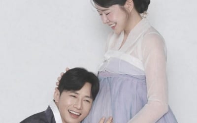 '둘째 임신' 오종혁 아내, 한복 치마 입고 뽐낸 만삭 D라인…"또 다른 사랑 기다리는 중"