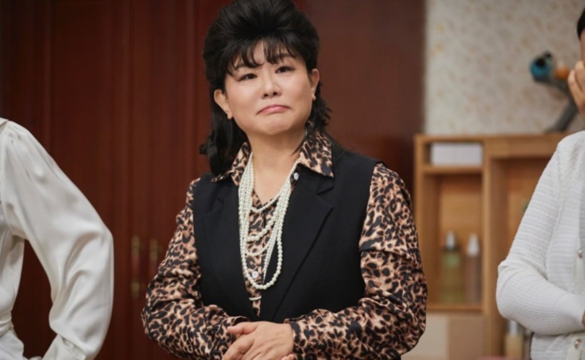 배우 이정은(56)이 과감한 변신을 선보인다./사진제공=쿠팡플레이
