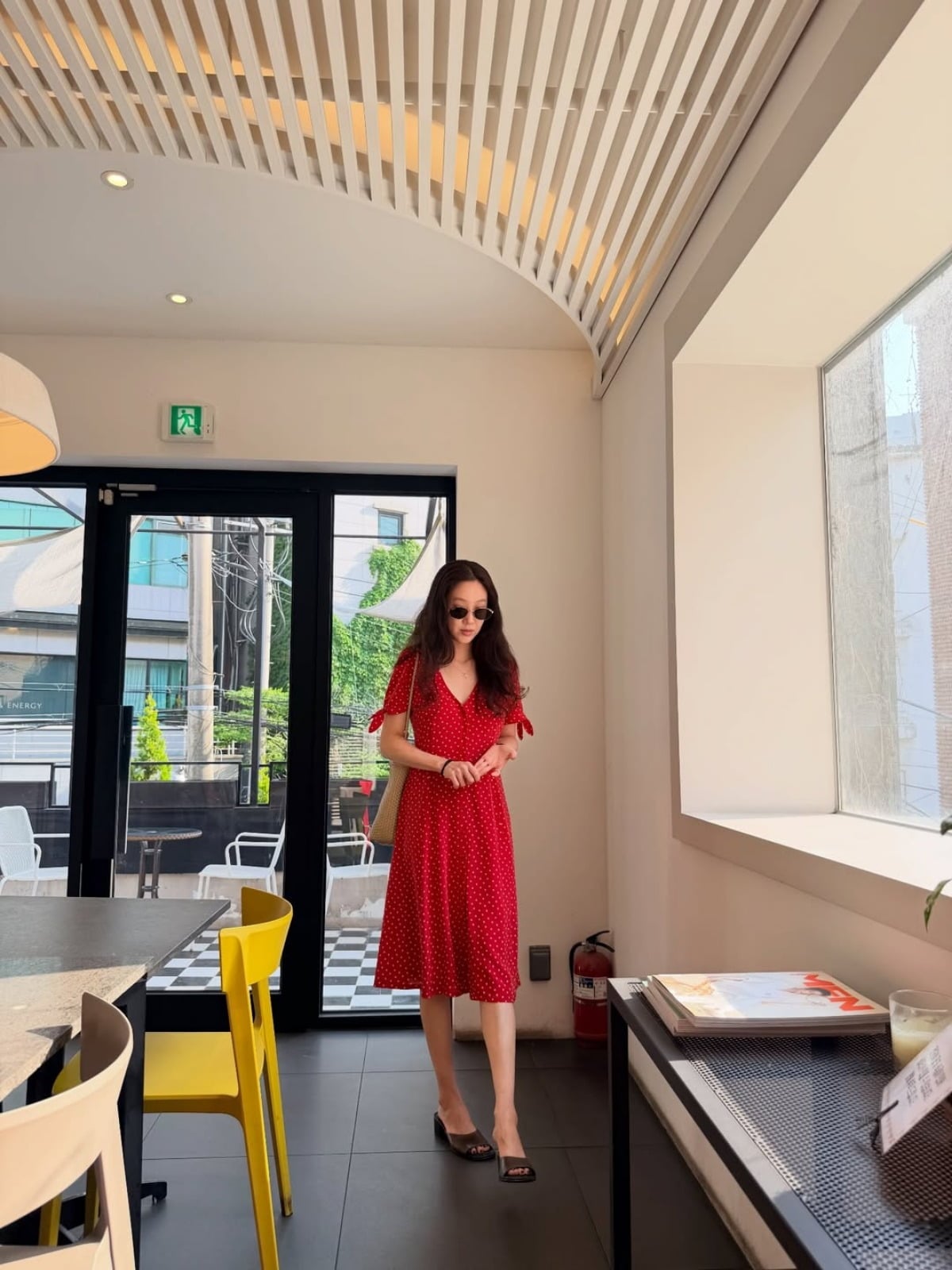 사진 = 정려원 인스타그램