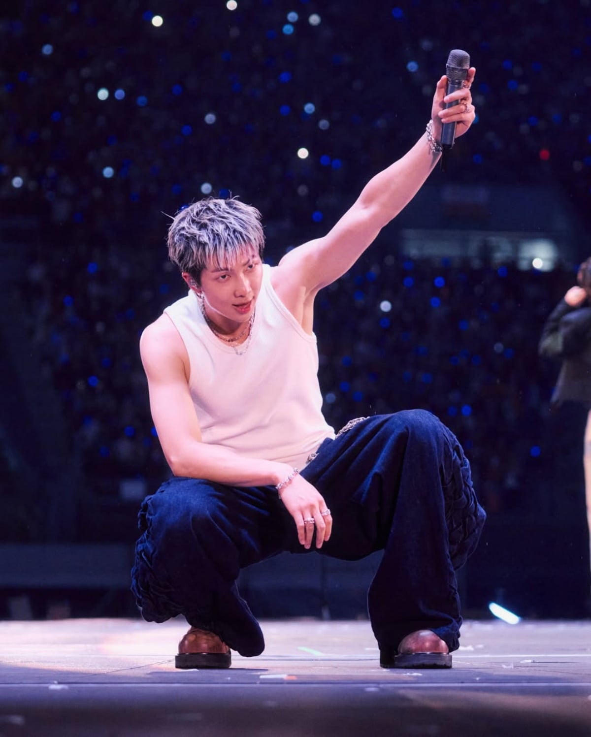 사진 = RM 인스타그램

