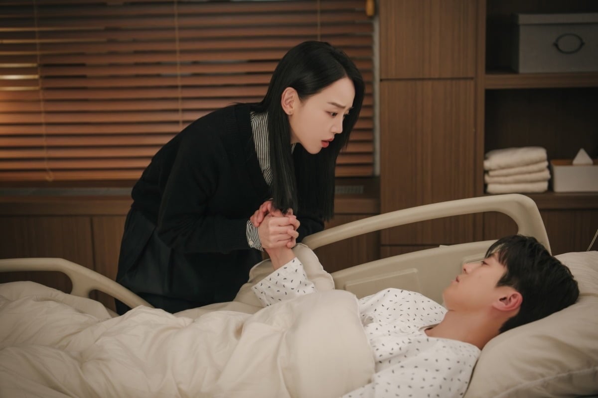 신혜선과 공명이 예상치 못한 위기를 맞는다./사진제공=tvN