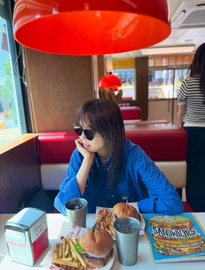 장가현, '집단폭행 피해' 고백 후 데이트 소식 전했다…선글라스 끼고 어디갔나