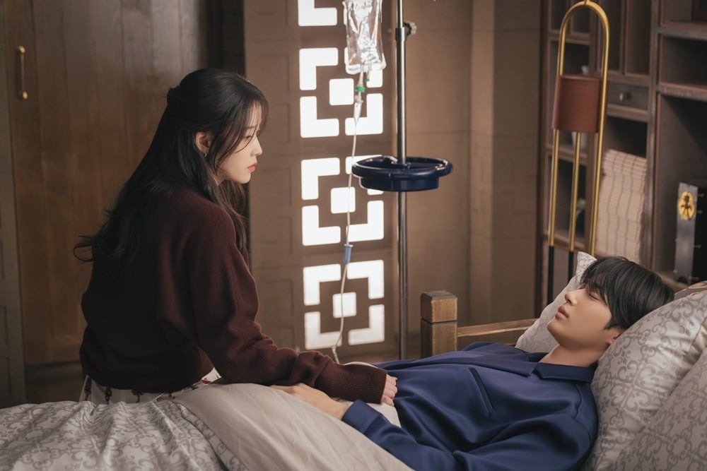 아이유가 '21세기 대군부인'을 둘러싼 각종 논란에 대해 간접적으로 심경을 전했다./사진제공=MBC