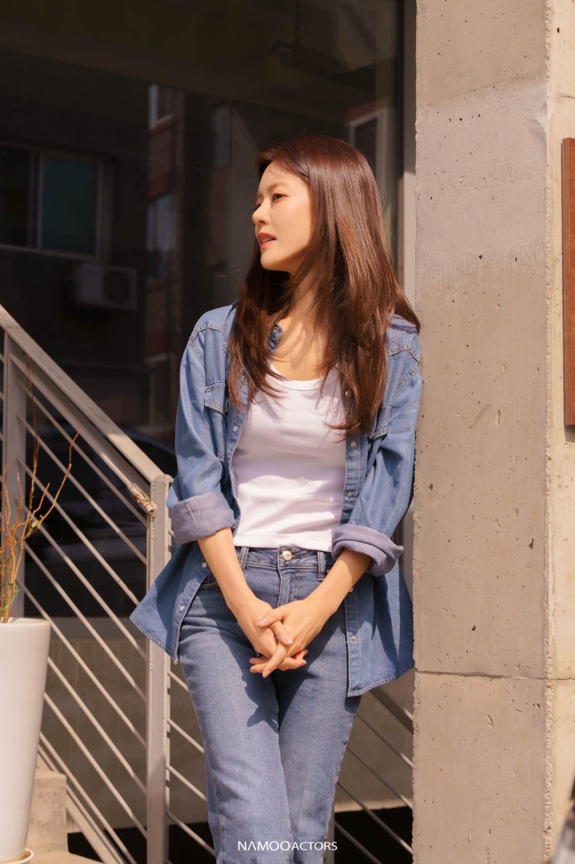 배우 이윤지가 연극 '비기닝'으로 무대에 복귀했다./사진제공=나무엑터스