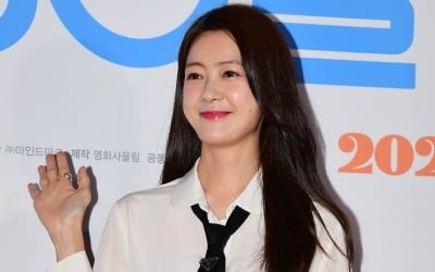 '46세' 이요원, 결국 소신 발언했다…"남편과 할말 없어, 데면데면 지내" ('아근진')