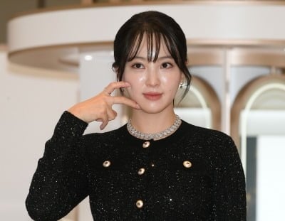 [공식] 정혜성, '♥라도와 결혼' 윤보미 빈자리 채운다…'나솔사계' 새 MC 낙점