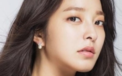 [공식] '곽정욱♥' 박세영, 출산 후 4년 만에 기쁜 소식 전했다…금수저 딸로 '가족관계증명서' 캐스팅