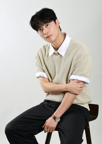 '32세' 허남준, 알고보니 쌍둥이였다…"동생이 인기 더 많아, 크고 까만 스타일" ('살롱드립')