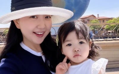 '♥박수홍' 김다예, 35kg 감량 후 몰라보게 달라진 비주얼…턱선에 베이겠네