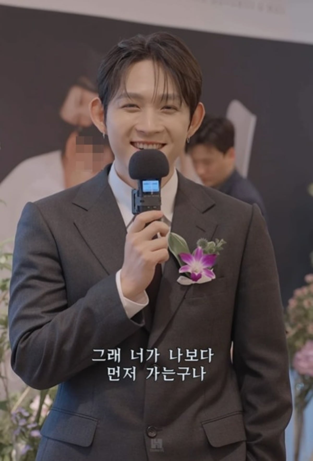 최준희의 친오빠이자 배우 고(故) 최진실의 아들이 동생의 결혼식에 덕담을 건네고 있다. / 사진=최준희 SNS