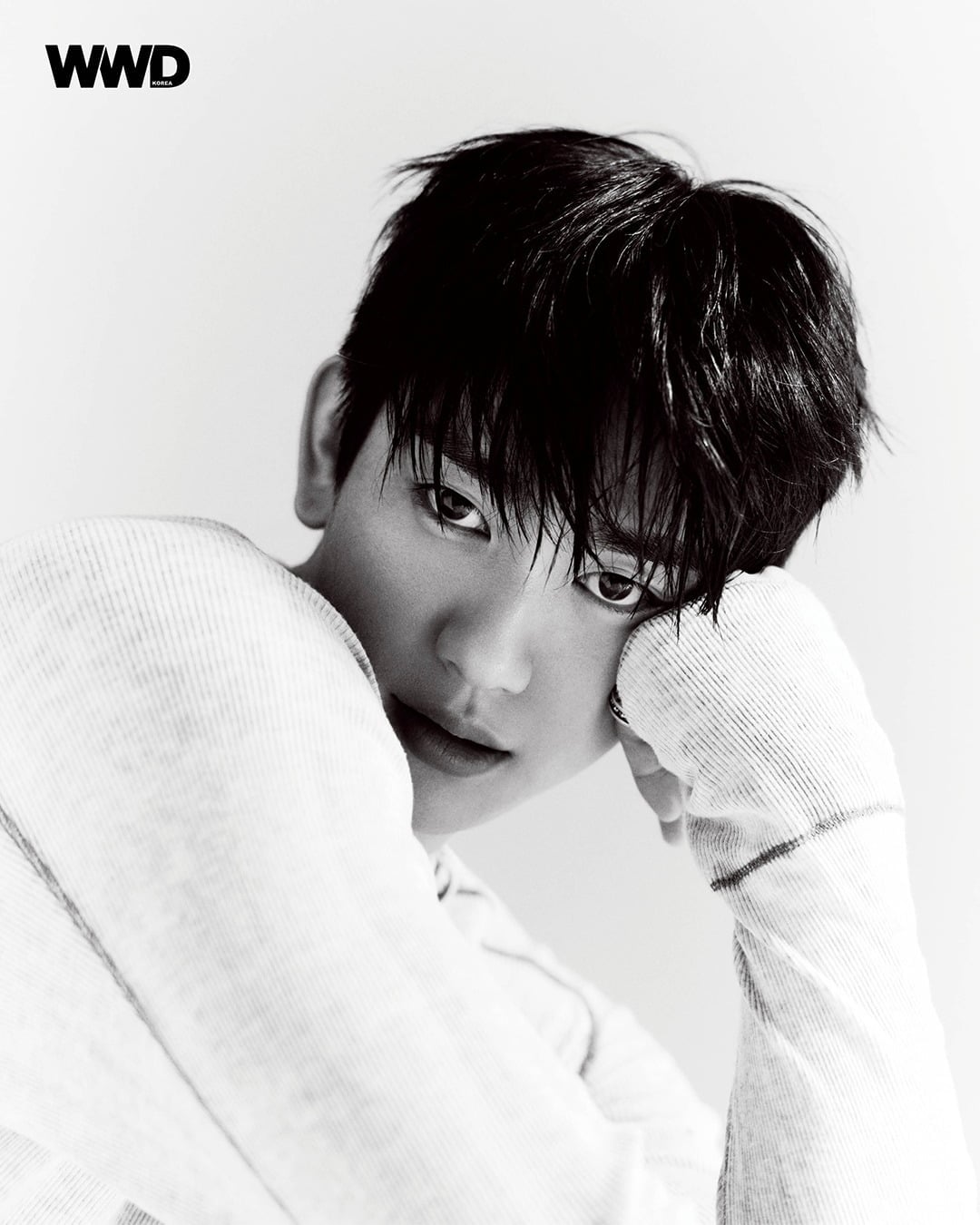 그룹 GOT7 멤버이자 배우 박진영의 커버와 화보를 공개했다./사진제공=WWD매거진