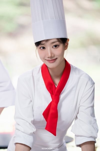 '김영대와 열애 의혹 부인' 이나은, 결국 숏폼계 진출했다…7년 만에 최보민과 재회 ('마리셰')