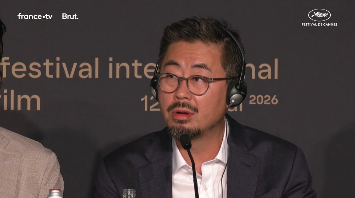 '호프'의 나홍진 감독이 취재진의 질문에 답하고 있다. / 사진='Festival de Cannes' 유튜브 캡쳐
