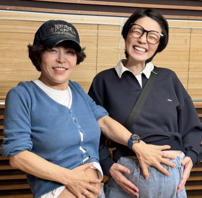 '만삭' 안영미, 출산 두 달 앞두고 선명한 D라인 공개…조혜련과 극과극 배 크기 차이에 '화들짝'