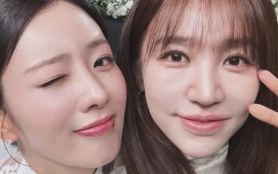 윤은혜, 9세 나이차 뛰어넘은 뜻밖의 인연 공개했다…라도♥윤보미 결혼식서 깜짝 등장