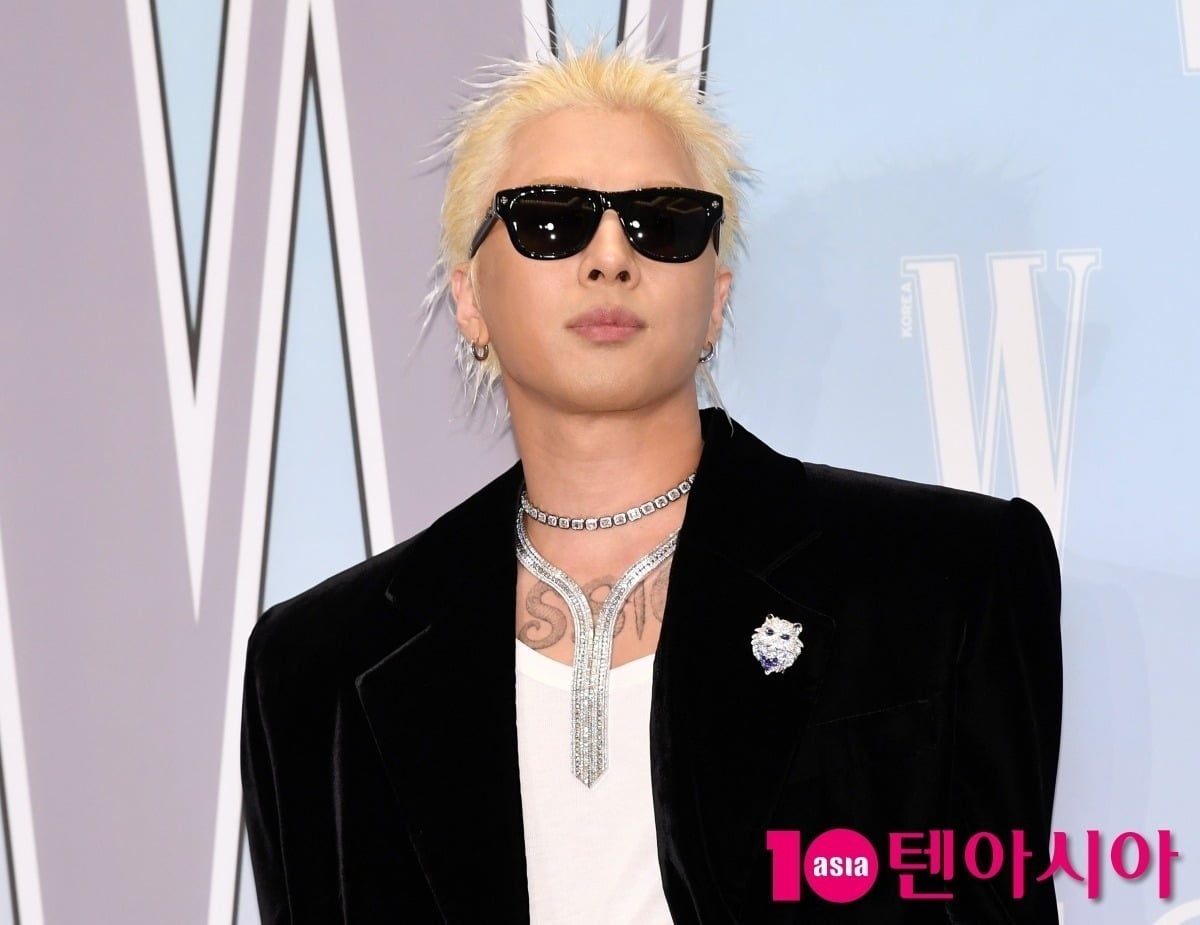 태양이 '더 시즌즈'에서 신곡 무대를 최초 공개할 예정이다. / 사진=텐아시아DB