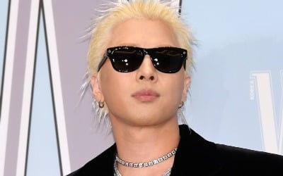 태양, 신곡 무대 최초 공개한다…11년 만의 뮤직 토크쇼 출연 ('더 시즌즈')