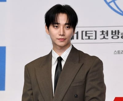 이준호, '크리에이티브 디렉터 참여' 향은 어떨까…엔터사 최초 프로젝트